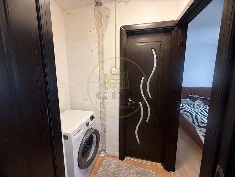 Apartament cu 2 camere semidecomandat, mobilat în Craiovița Nouă