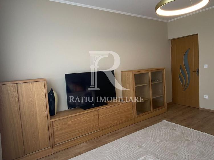 Apartament cu 2 camere decomandat, mobilat în Decebal