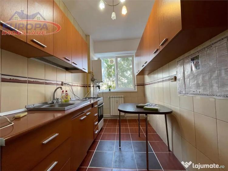 Apartament cu 2 camere decomandat în Babadag
