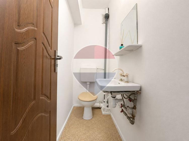 Apartament cu 3 camere în Răcădău