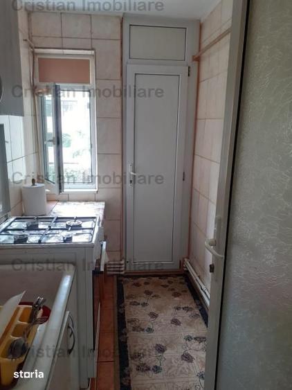 3 camere, etaj 1, MOBILAT SI UTILAT, zona Viziru 1 - 1