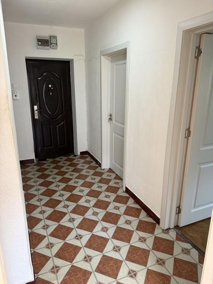 Apartament cu 3 camere decomandat în Nord