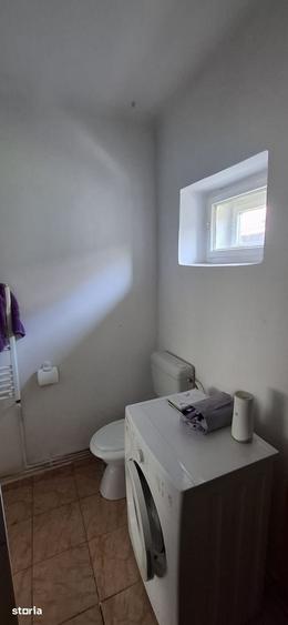 Casă cu 3 camere cu Teren 900 Mp în Central