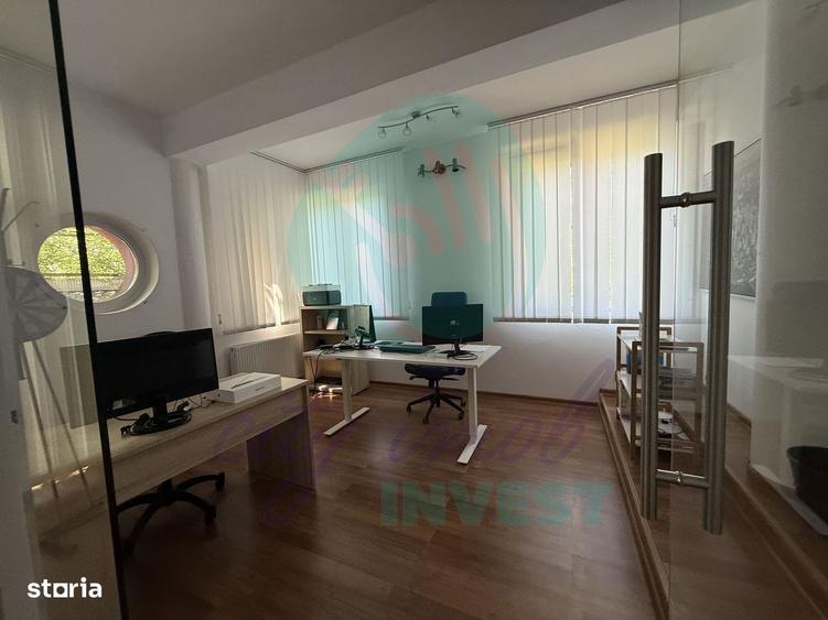 Casă cu 4 camere cu Teren 710 Mp în Vatra Luminoasă