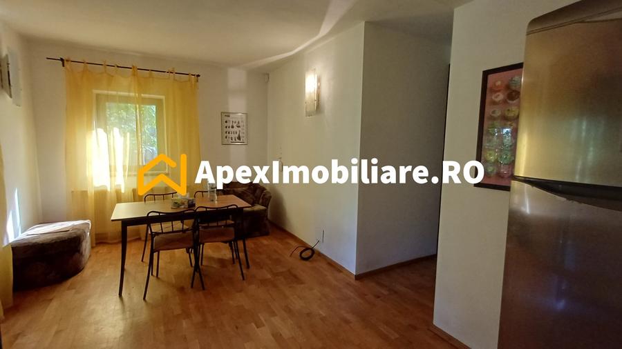 Casă individuală cu 4 camere cu Canalizare în Militari