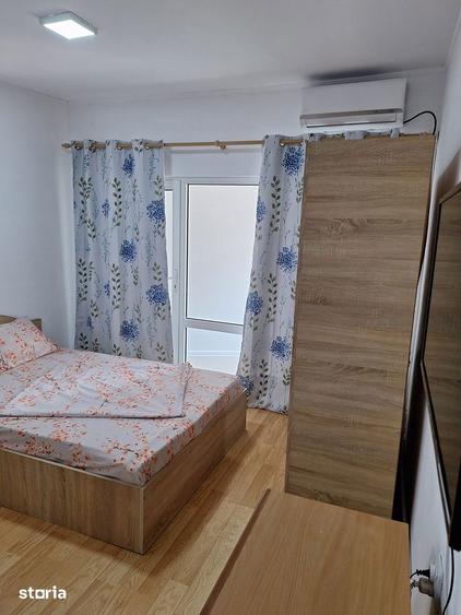 Casă cu 7 camere decomandat cu Teren 183 Mp în Faleza Nord