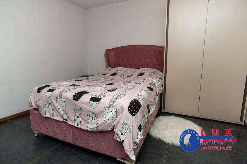 Casă cu 4 camere cu Teren 722 Mp în Babadag