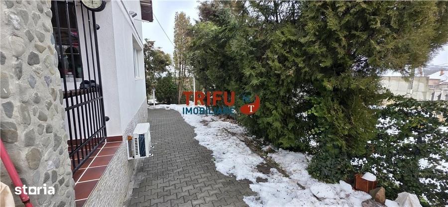 Casă cu 4 camere în Cricău