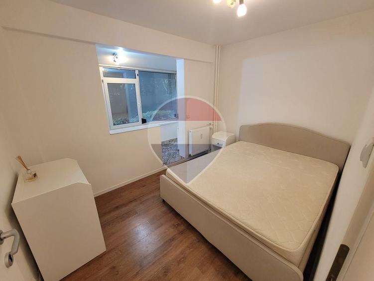 Apartament cu 2 camere semidecomandat, mobilat în Berceni