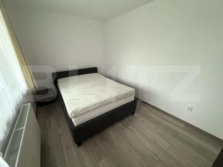 Apartament cu 2 camere semidecomandat, mobilat în Semicentral