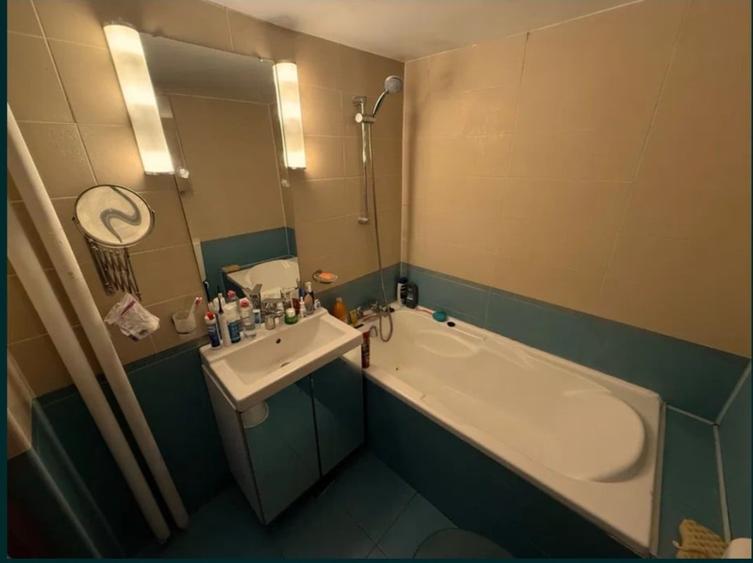 Apartament cu 2 camere, mobilat în Gara de Nord