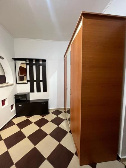 Apartament cu 2 camere semidecomandat în Timpuri Noi