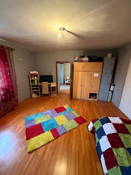 Casă cu 4 camere în Sânmartin