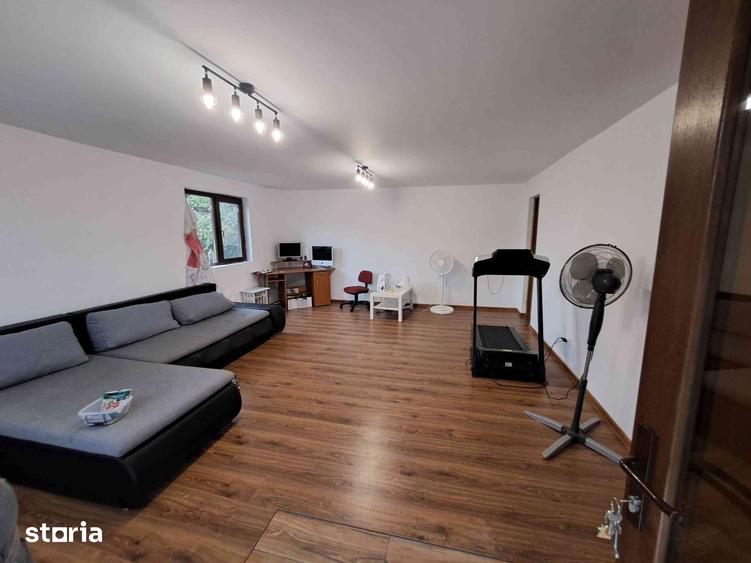Casă cu 2 camere cu Teren 450 Mp în Niculești