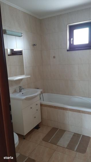 Casă cu 5 camere cu Teren 300 Mp în Chiajna