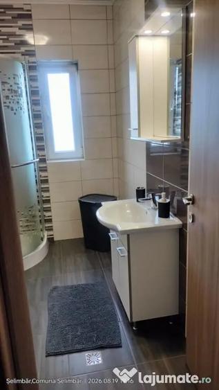 Apartament cu 3 camere decomandat în Șelimbăr