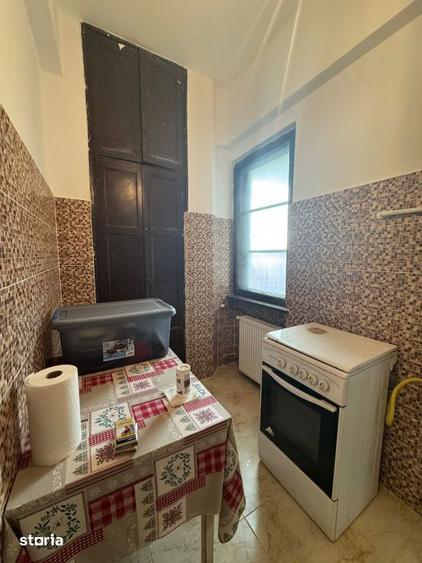 Apartament cu 2 camere, mobilat în Romană
