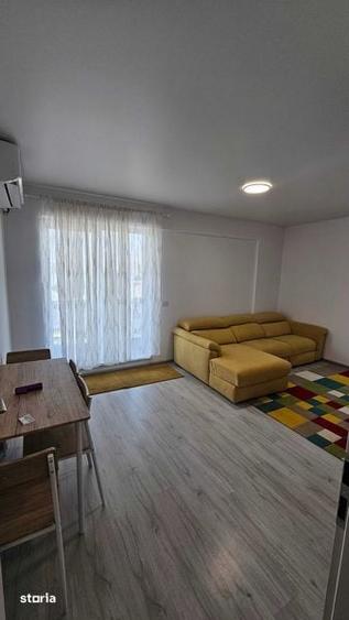 Apartament cu 3 camere decomandat în Berceni