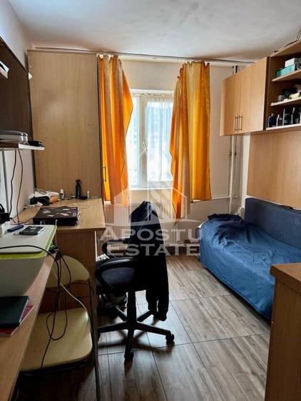 Garsoniera la etaj intermediar, zona Complexul Studentesc - 1