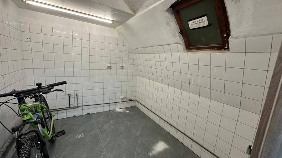Spațiu comercial, de 55 mp, în Central