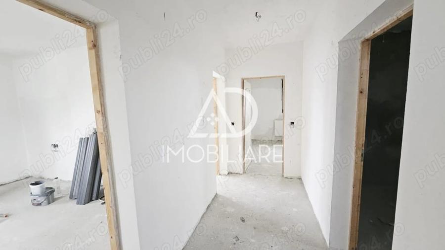 Casă cu 5 camere în 9 Mai
