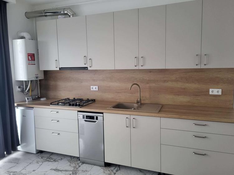 Apartament cu 2 camere semidecomandat în Florești