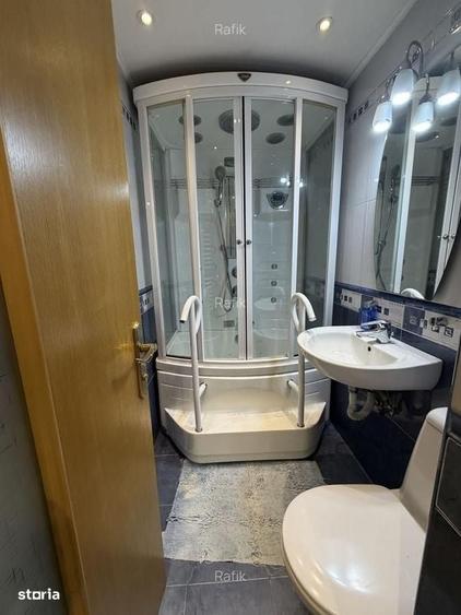 Apartament cu 3 camere decomandat în Splaiul Unirii