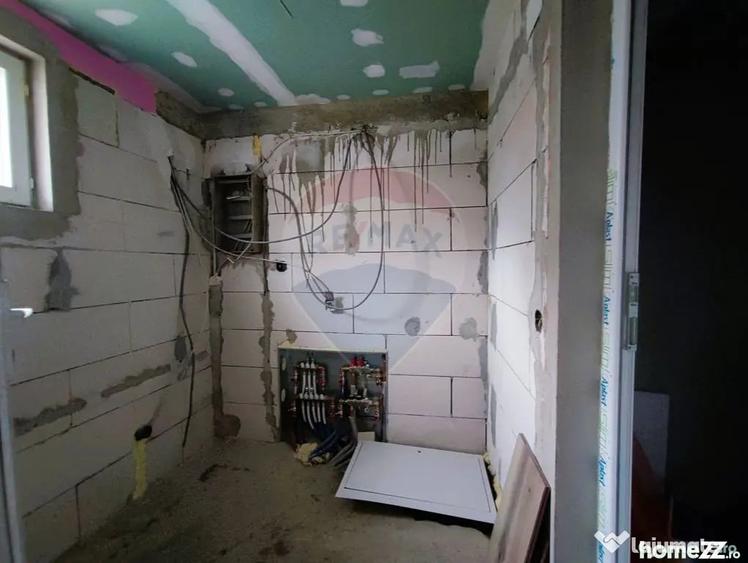 Casă cu 3 camere cu Teren 368 Mp în Sud