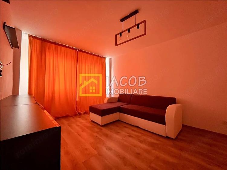 Apartament cu 2 camere decomandat în Republicii