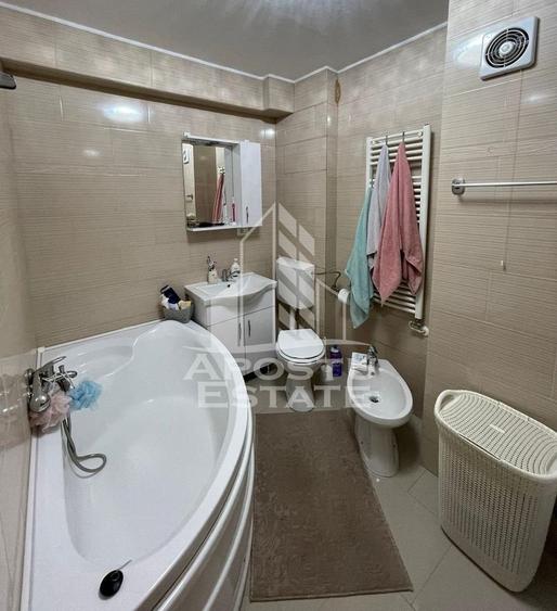 Apartament cu 2 camere semidecomandat, mobilat în Ultracentral