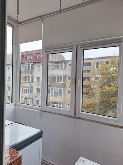 Apartament cu 2 camere nedecomandat în Casa de Cultură