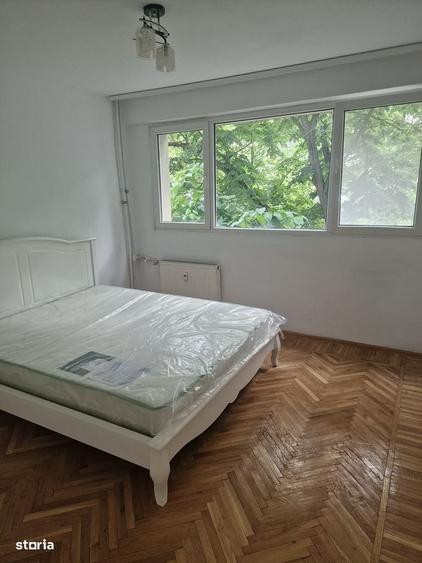 Apartament cu 2 camere decomandat în Drumul Taberei