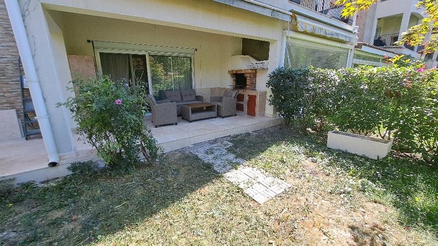 Apartament cu 4 camere decomandat, mobilat în Exterior Nord