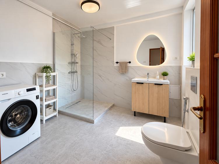 Apartament cu 3 camere decomandat în Kogălniceanu