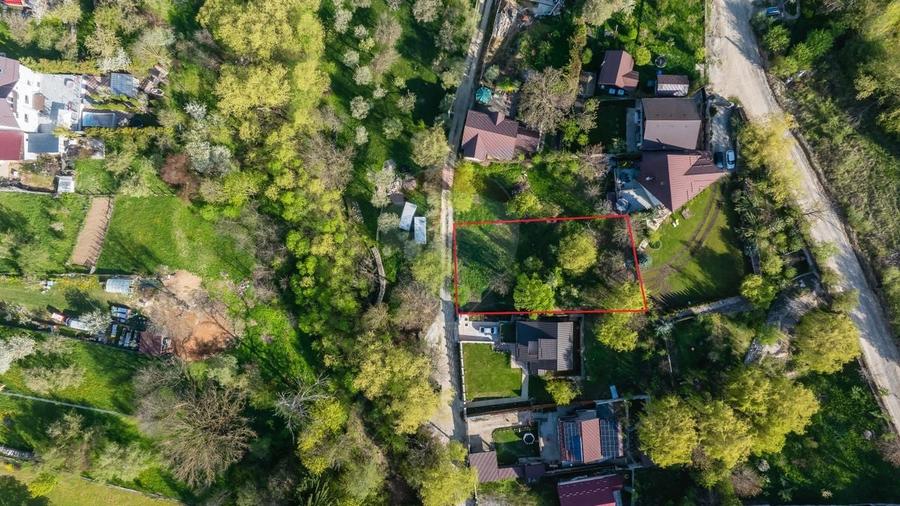 Teren Construcții intravilan de 561 mp, în Turcheș