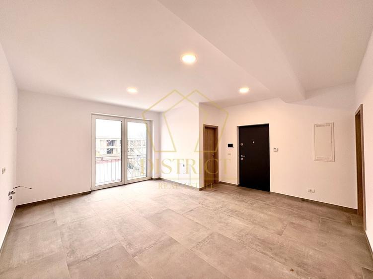 Apartament cu 2 camere semidecomandat în Moșnița Nouă