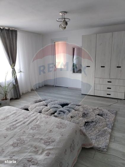 Casă cu 4 camere în Valea Hotarului