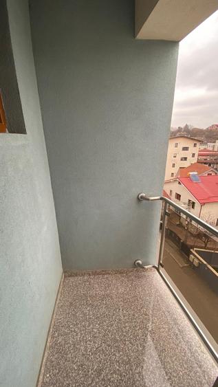 Apartament cu 2 camere, mobilat în Palat