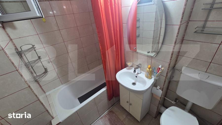 Apartament cu 2 camere decomandat în Industrială