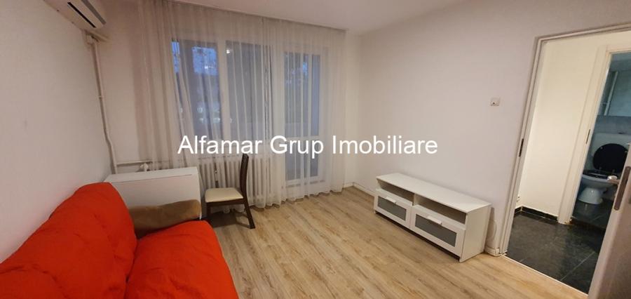 Apartament cu 3 camere, mobilat în Drumul Taberei — fotografia 2