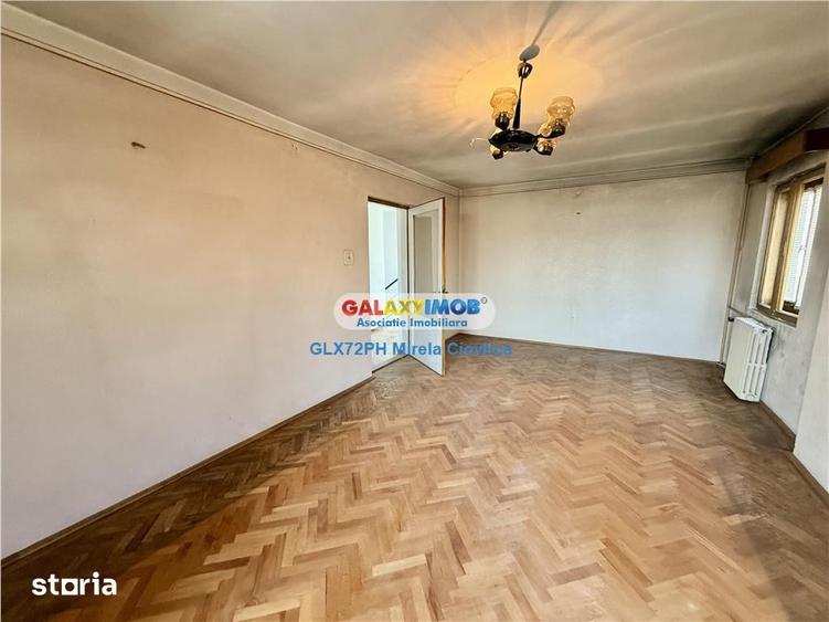 Casă cu 5 camere cu Teren 449 Mp în Central