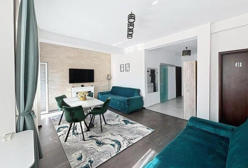 Apartament cu 3 camere semidecomandat în Militari