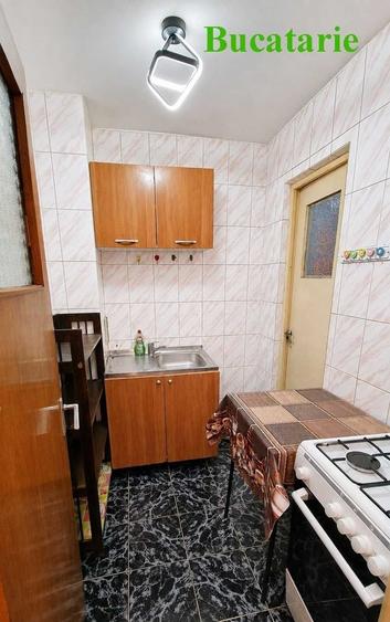 Apartament cu 3 camere decomandat în Lujerului