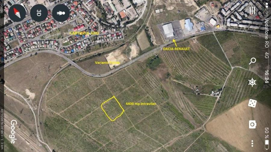 Teren de 4400 mp, în Central
