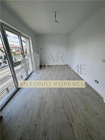 Casă cu 4 camere cu Teren 230 Mp în Păulești