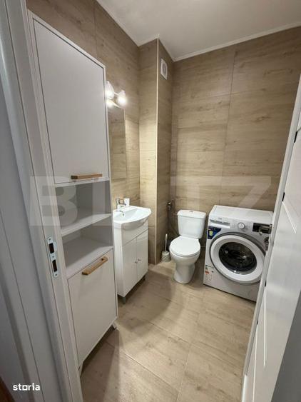 Apartament cu 3 camere semidecomandat în Florești
