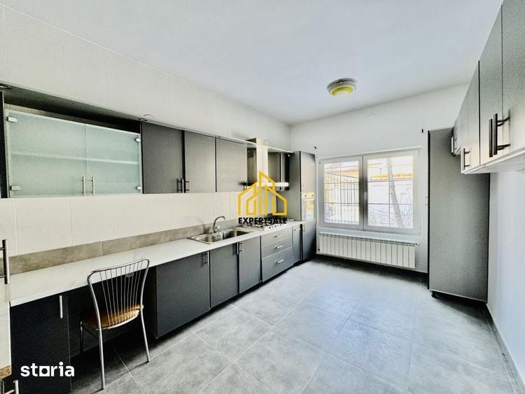 Casă cu 6 camere cu Teren 828 Mp în Clinceni