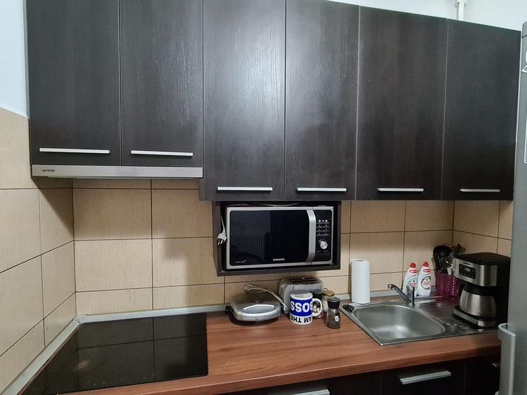 Apartament cu 2 camere semidecomandat în Brâncoveanu