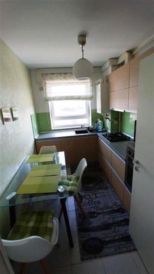 Apartament cu 2 camere decomandat, mobilat în Avantgarden