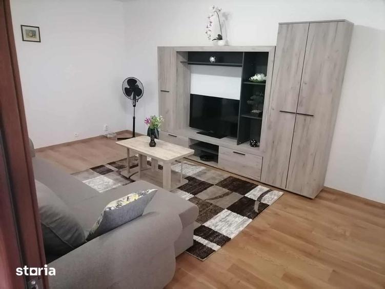 Apartament cu 2 camere decomandat în Far